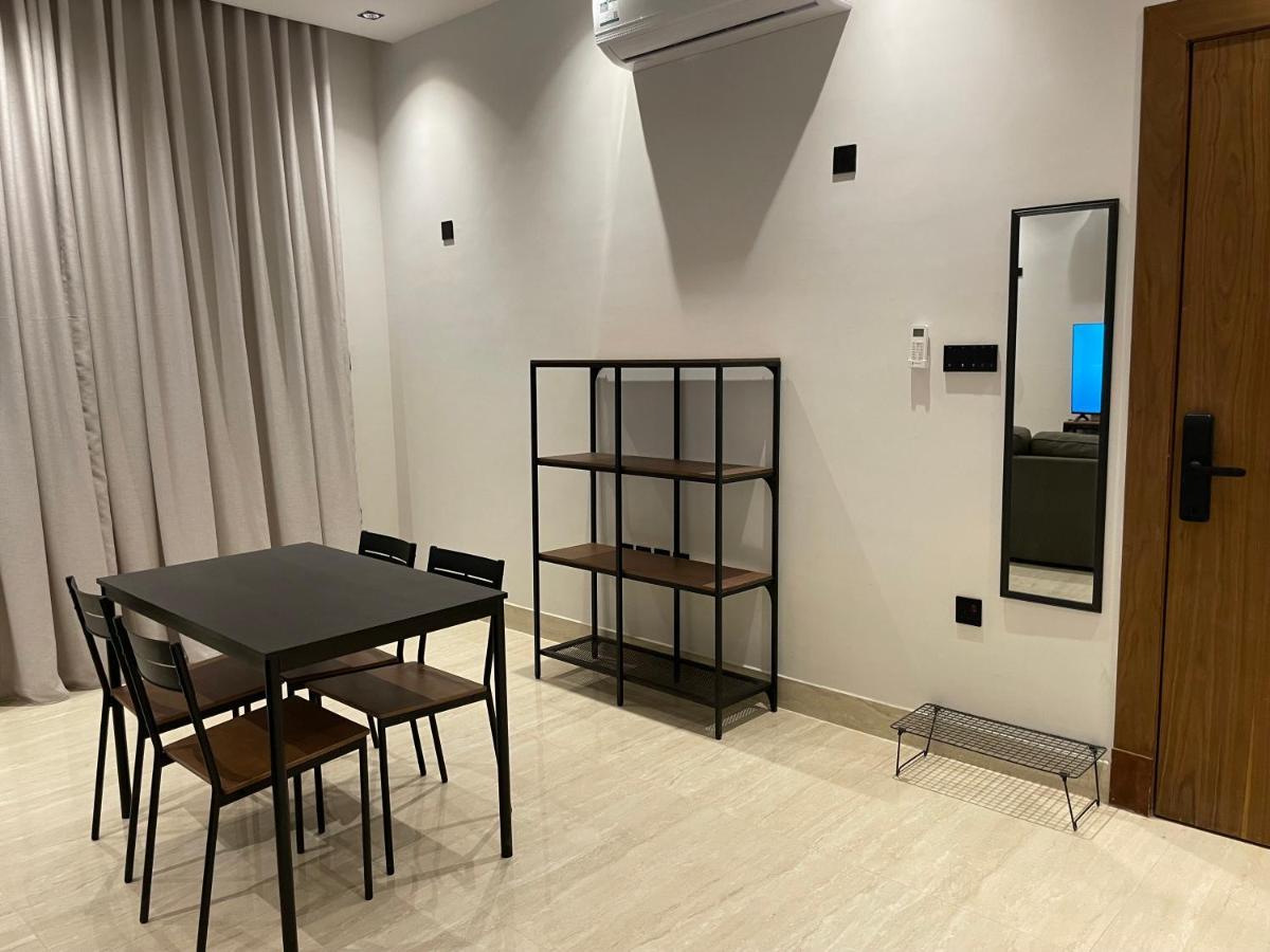 مسكن قطون - الملقا D401 - مع فناء خارجي Apartment *