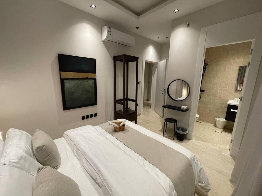 مسكن قطون - الملقا D401 - مع فناء خارجي Apartment Riyadh